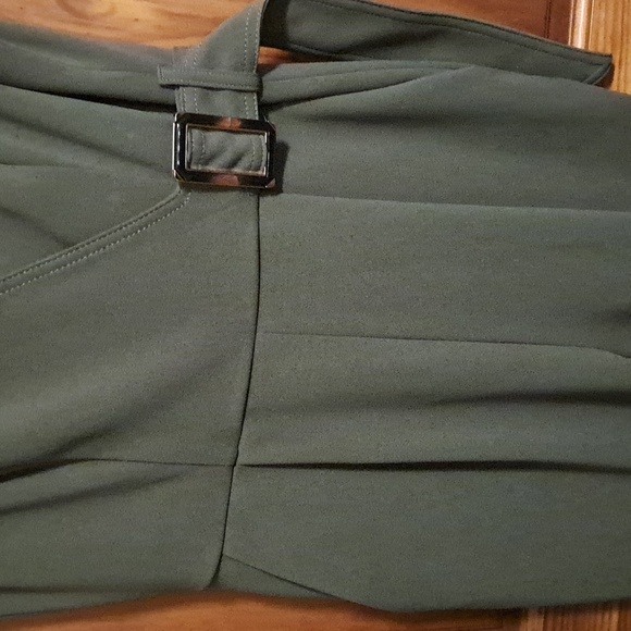 Amazing Calvin Klein pantsuit! - Picture 5 of 5